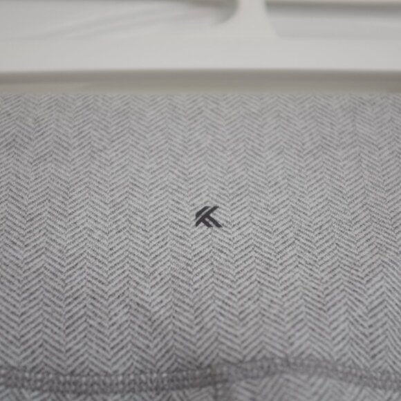 COPY - Kyodan Women's Gray White Herringbone Chevron Ankle Leggings Pattern Siz… - Picture 4 of 13